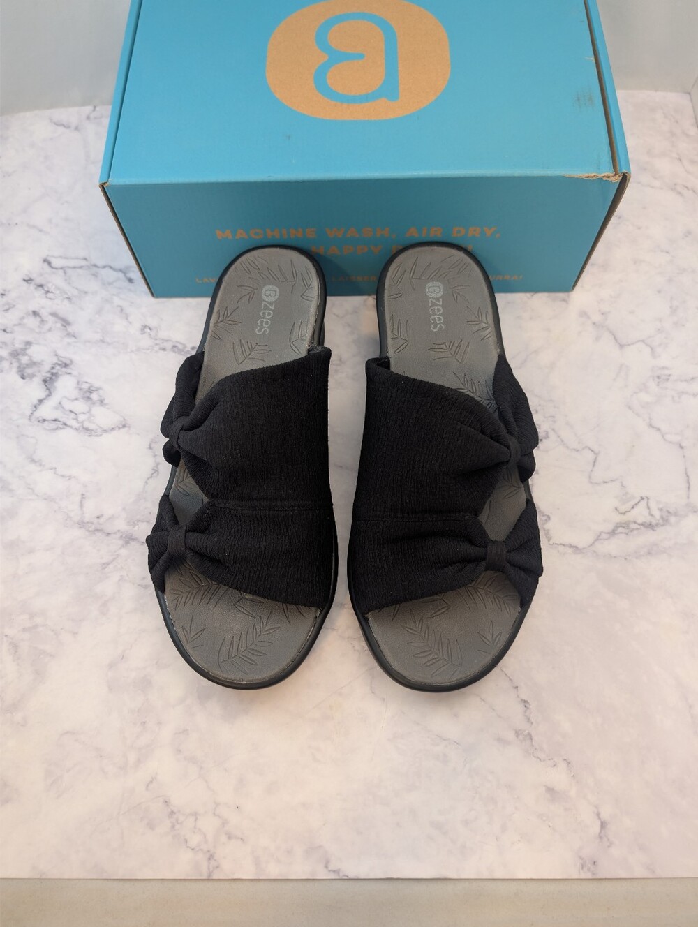 Bzees Smile II Womens Wedge Sandals Sz 10 Wide Black